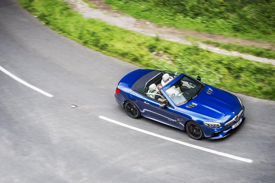  Mercedes-AMG SL63 2016 года  (UK) (фото 4 из 30)